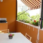 Brazuca-center Apartment Split